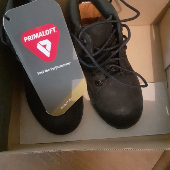 Boys Timberland - Picture 2 of 4